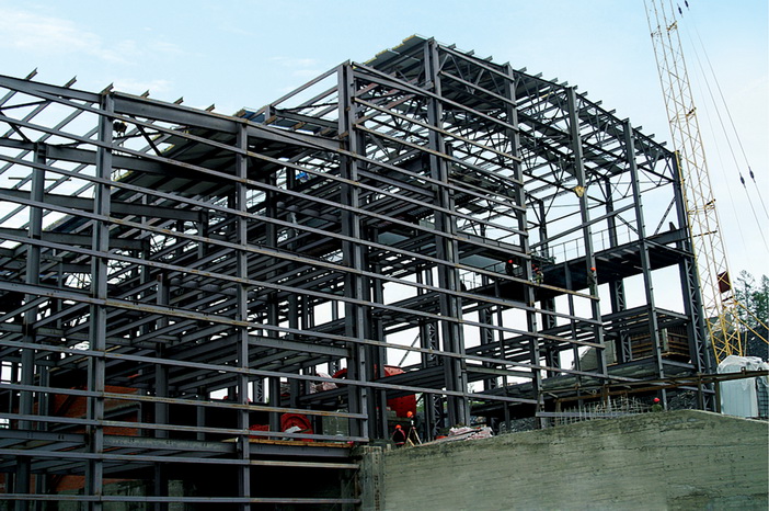 用彩钢板搭建太原钢结构库房屋顶的优势